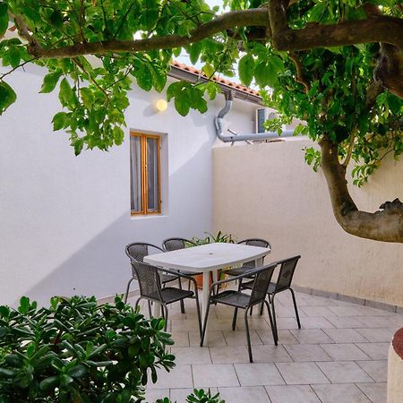 Apartments Antonella Veli Lošinj Extérieur photo