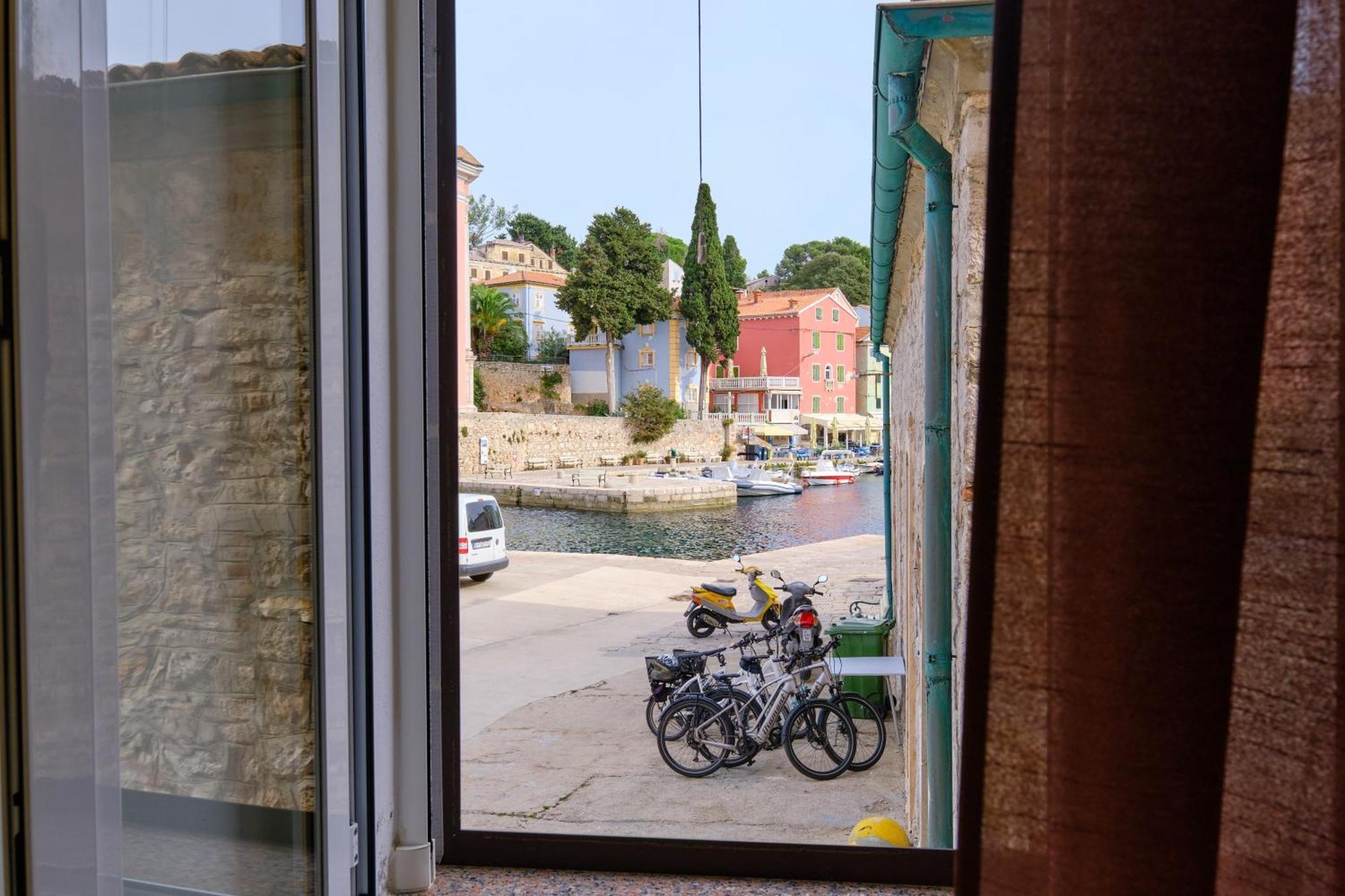 Apartments Antonella Veli Lošinj Extérieur photo
