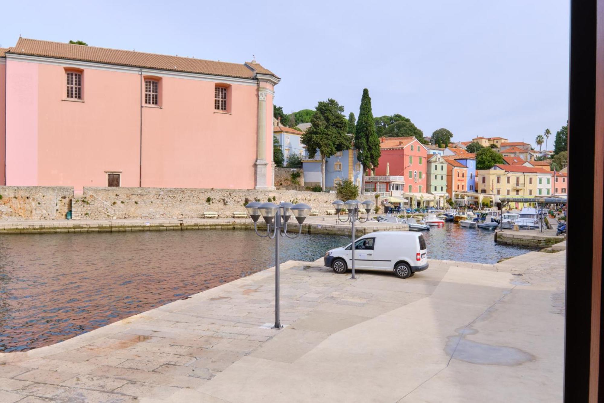 Apartments Antonella Veli Lošinj Extérieur photo